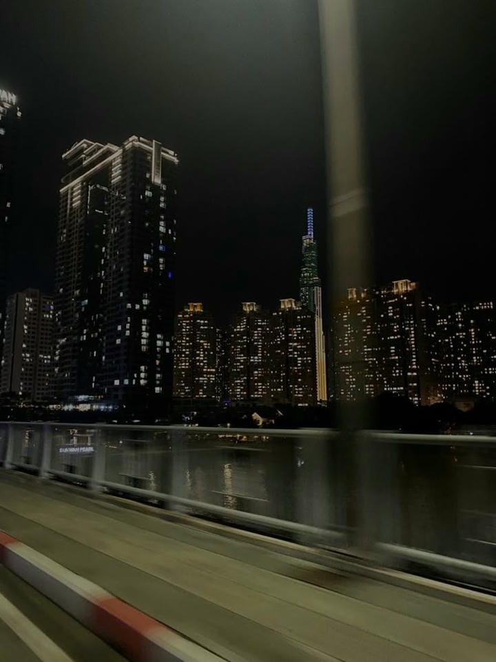 ảnh chill lofi đường phố buồn